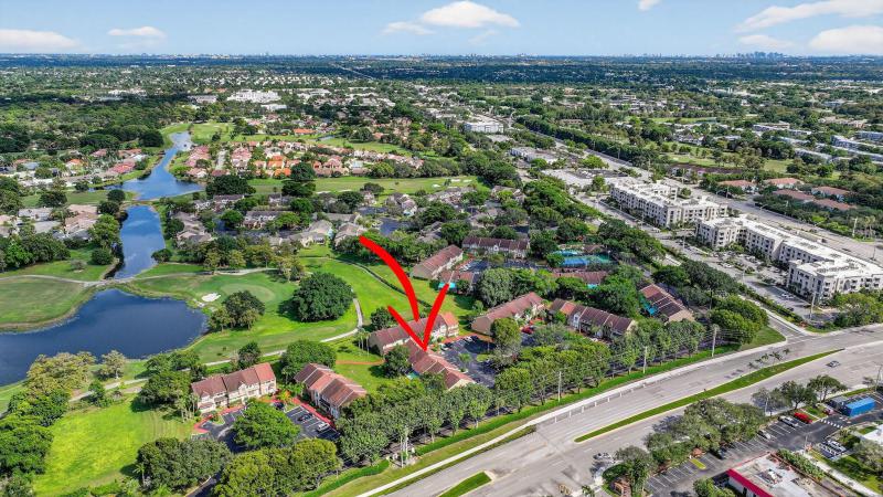  Condo & Townhome Photos