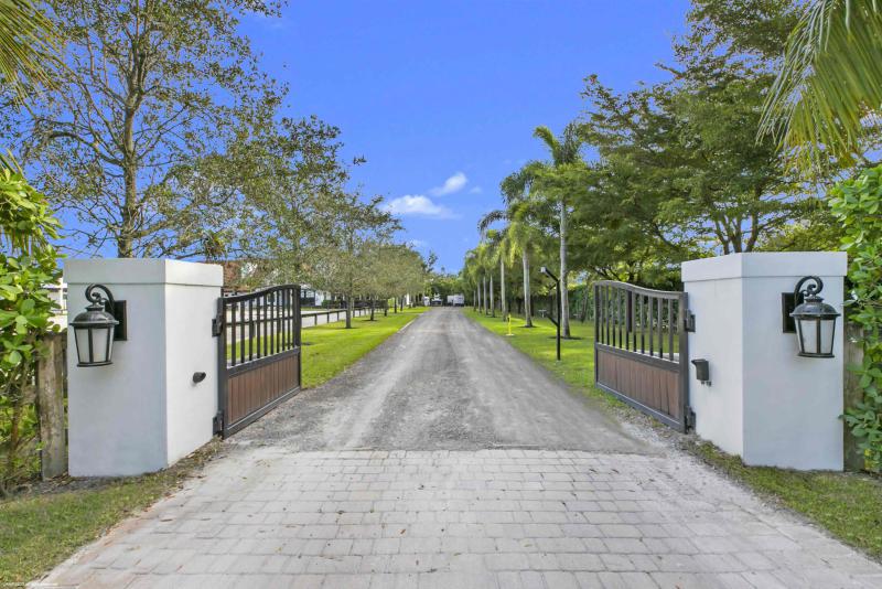  Single Family Homes Photo 15:  Wellington,  FL 33414