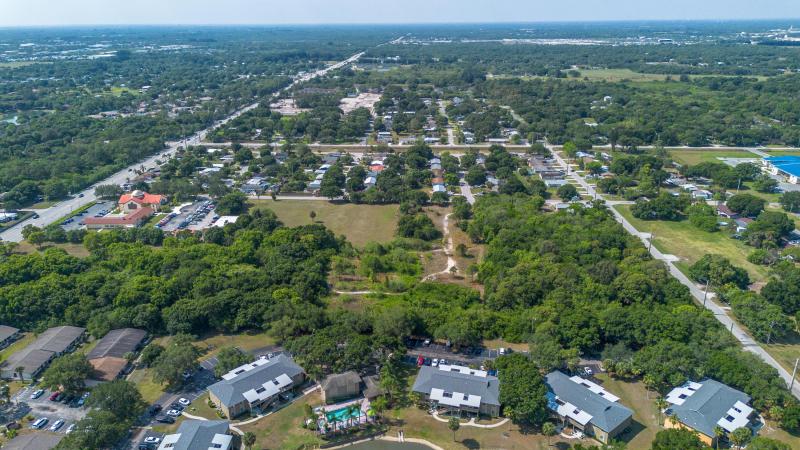  Commercial & Industrial Land Images 