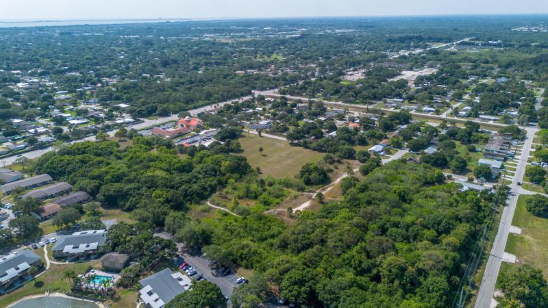  Commercial & Industrial Land Images 
