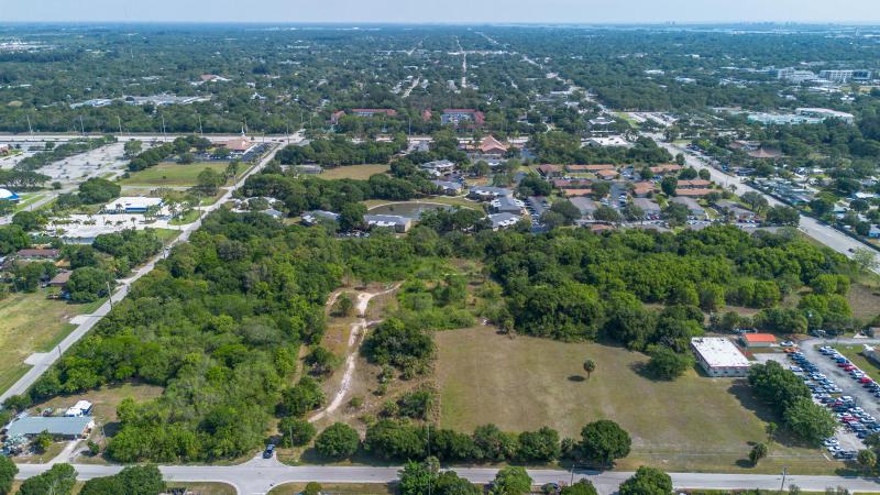  Commercial & Industrial Land Images 