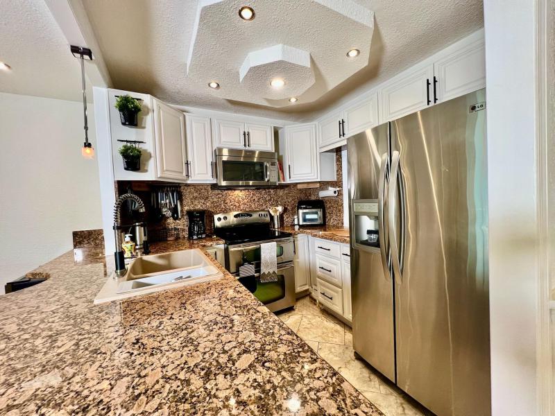  Condo & Townhome Photos