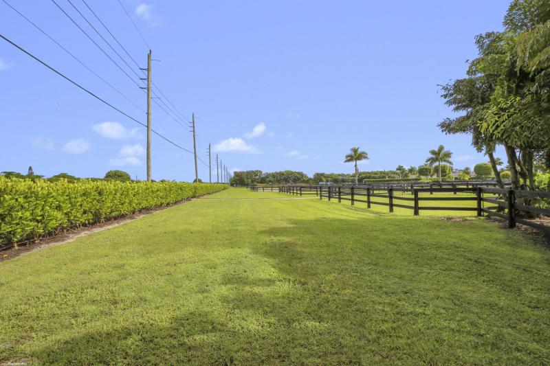 Commercial & Industrial Land Images 