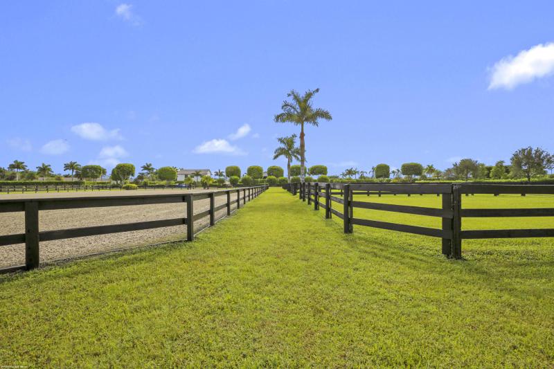  Commercial & Industrial Land Images 