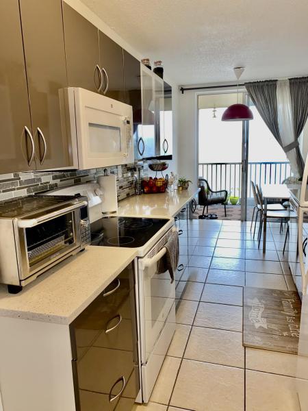  Condo & Townhome Photos