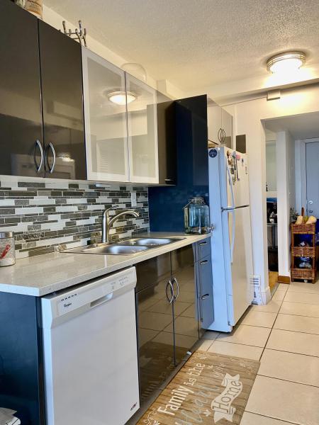  Condo & Townhome Photos