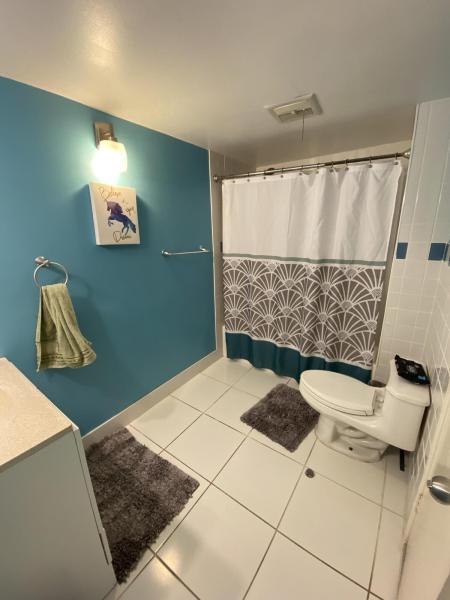  Condo & Townhome Photos