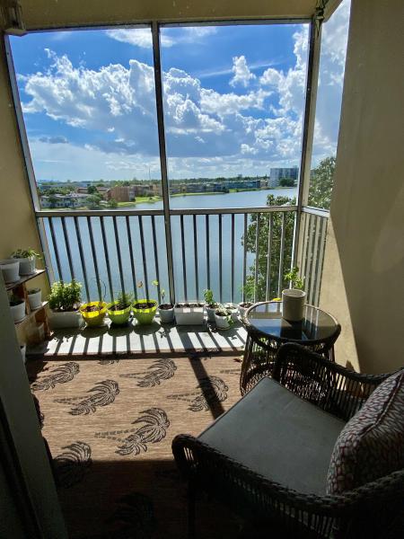  Condo & Townhome Photos