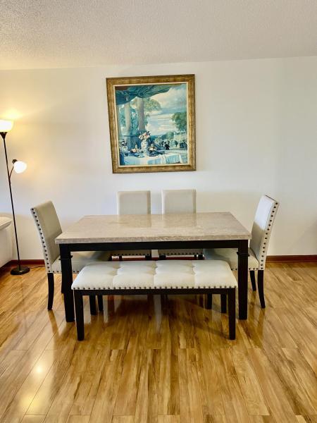  Condo & Townhome Photos