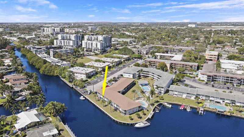  Condo & Townhome Photos