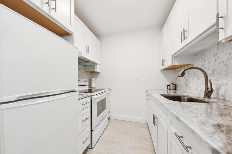  Condo & Townhome Photos