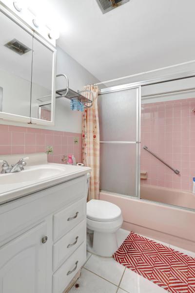  Condo & Townhome Photos