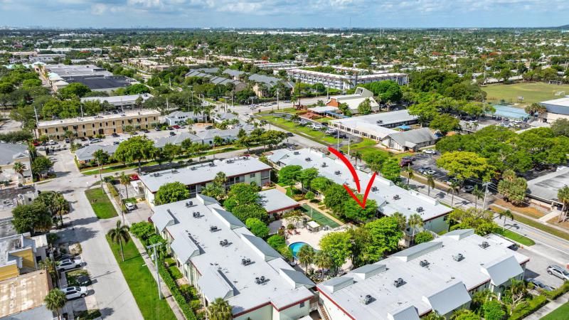  Condo & Townhome Photos