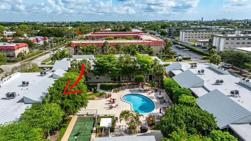  Condo & Townhome Photos