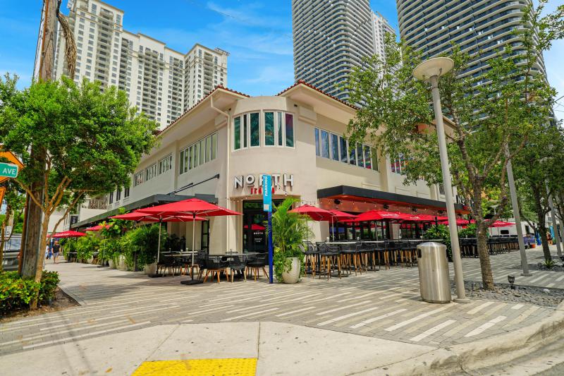  Condo & Townhome Photos