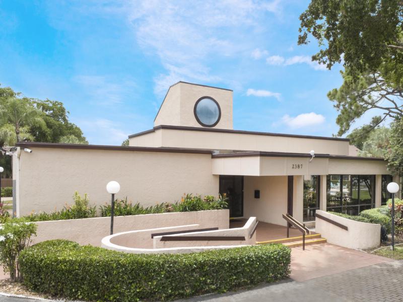  Condo & Townhome Photos