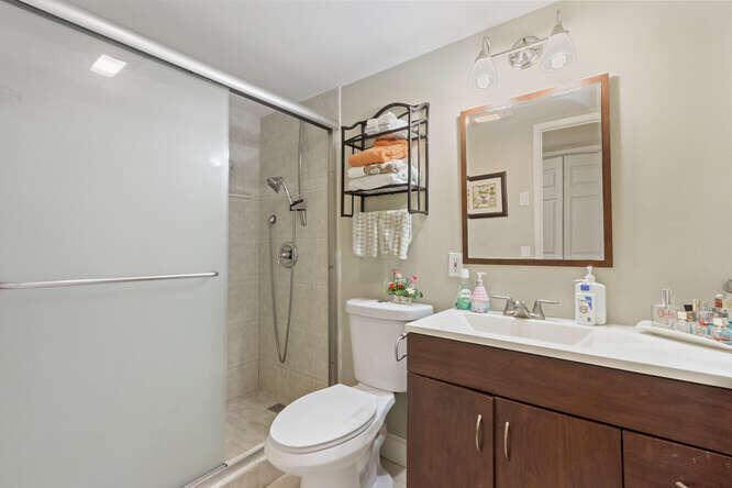  Condo & Townhome Photos
