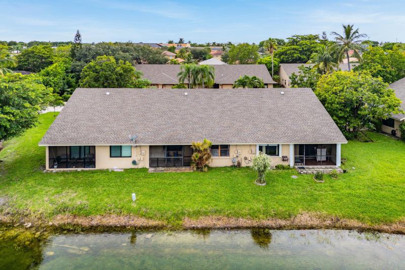  Condo & Townhome Photos