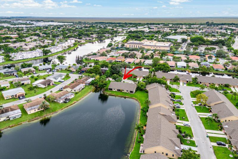  Condo & Townhome Photos