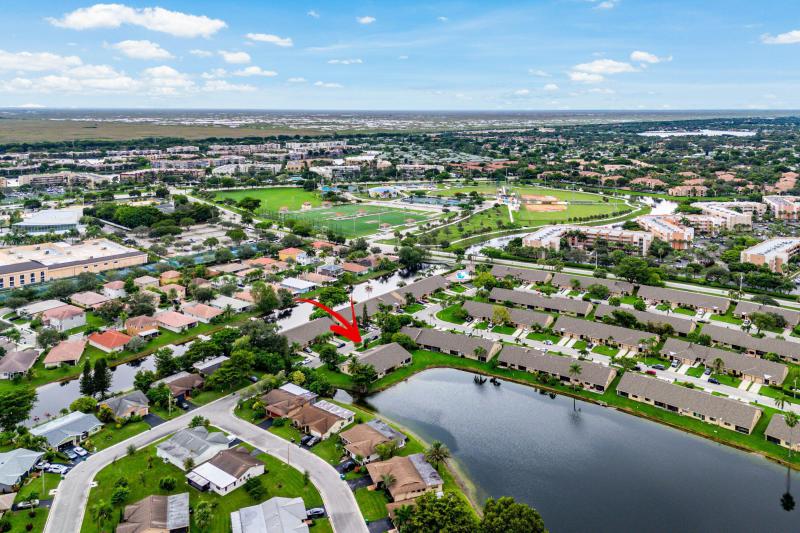  Condo & Townhome Photos