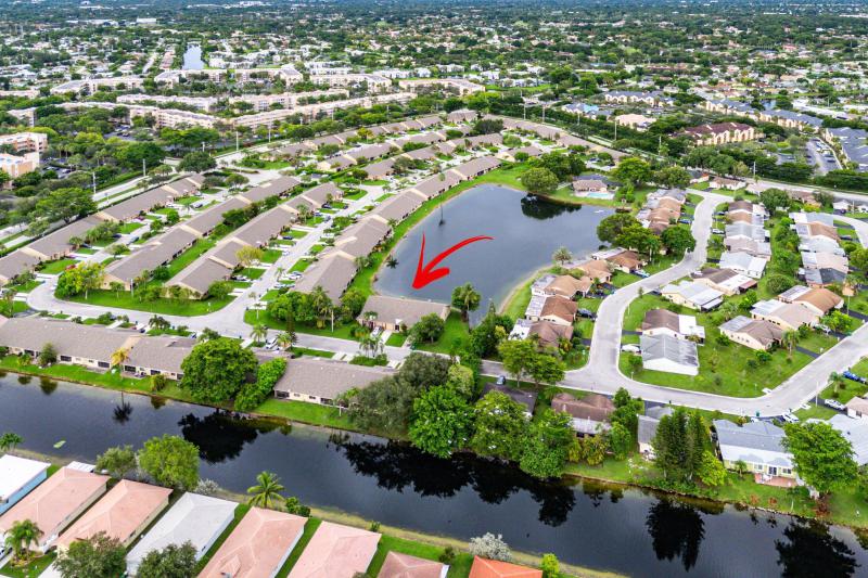  Condo & Townhome Photos
