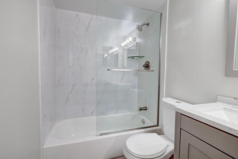  Condo & Townhome Photos