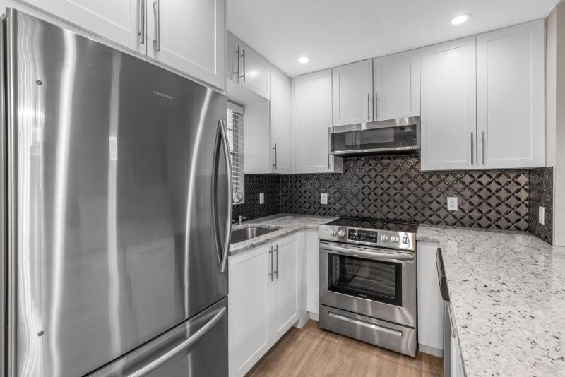  Condo & Townhome Photos