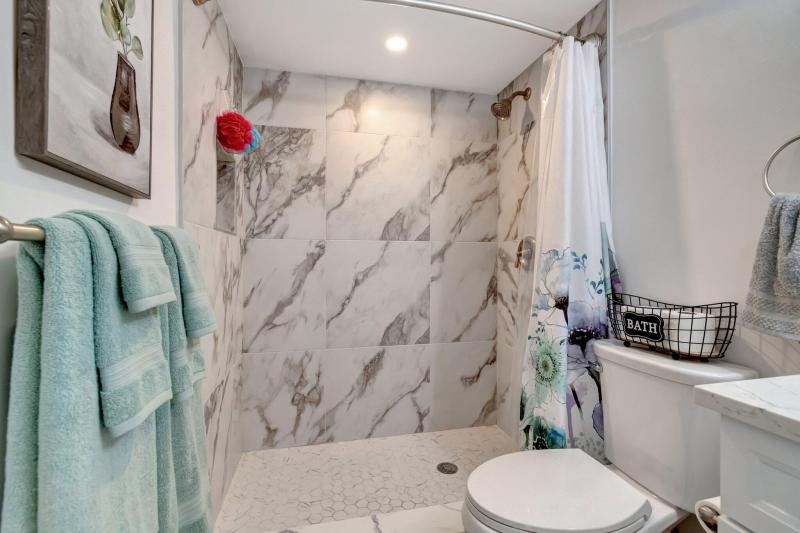  Condo & Townhome Photos