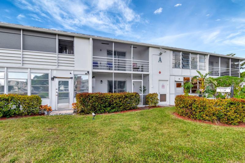  Condo & Townhome Photos