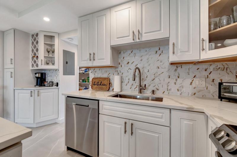  Condo & Townhome Photos