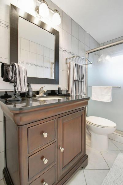  Condo & Townhome Photos