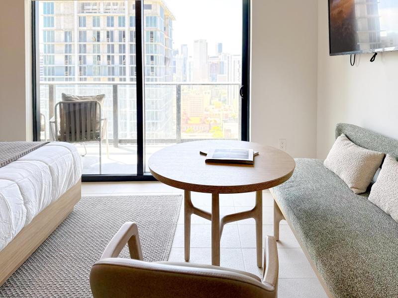  Condo & Townhome Photos