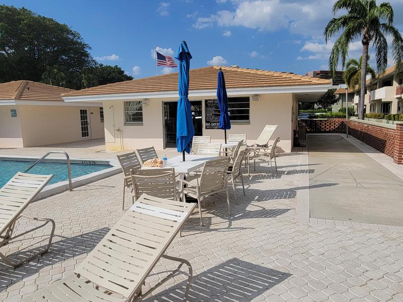  Condo & Townhome Photos