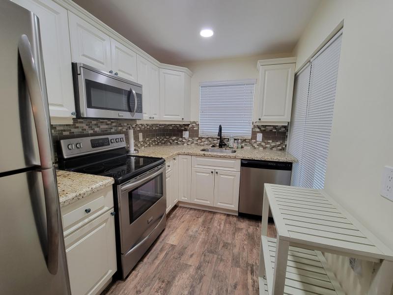  Condo & Townhome Photos