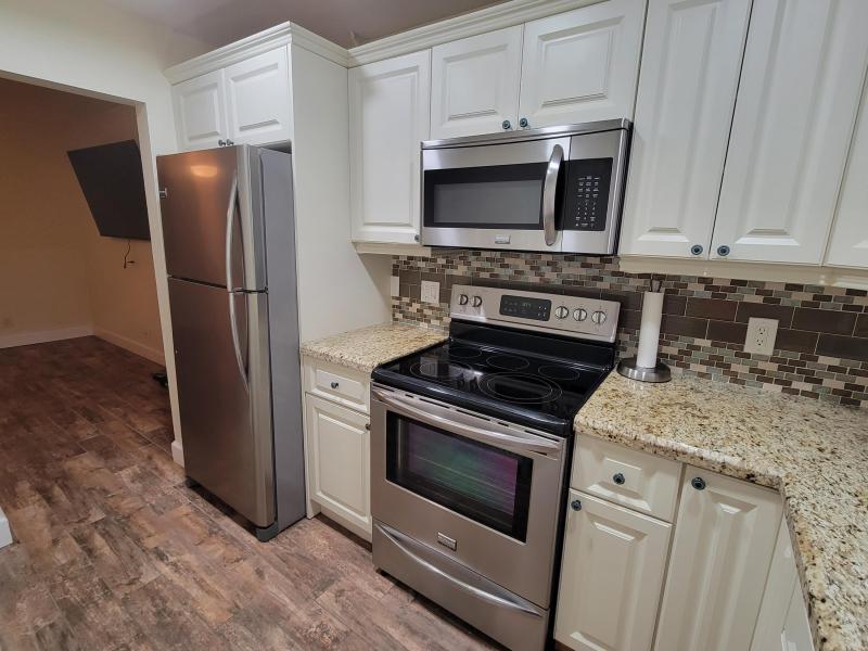  Condo & Townhome Photos