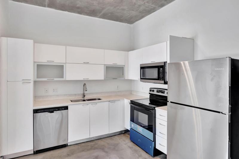  Condo & Townhome Photos