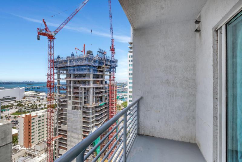  Condo & Townhome Photos