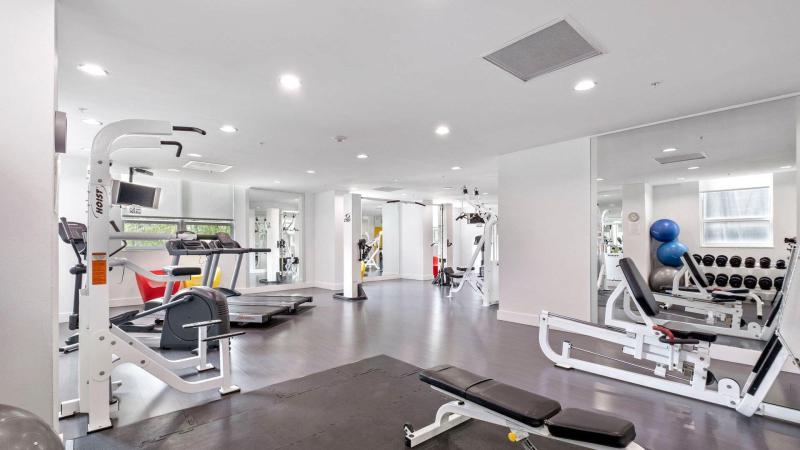  Condo & Townhome Photos