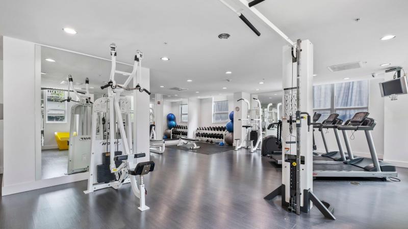  Condo & Townhome Photos