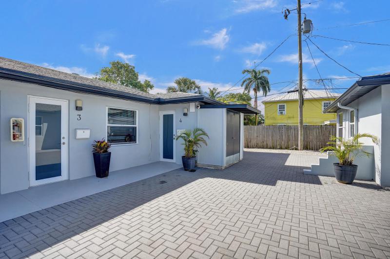 Duplex, Triplex and Fourplex Images