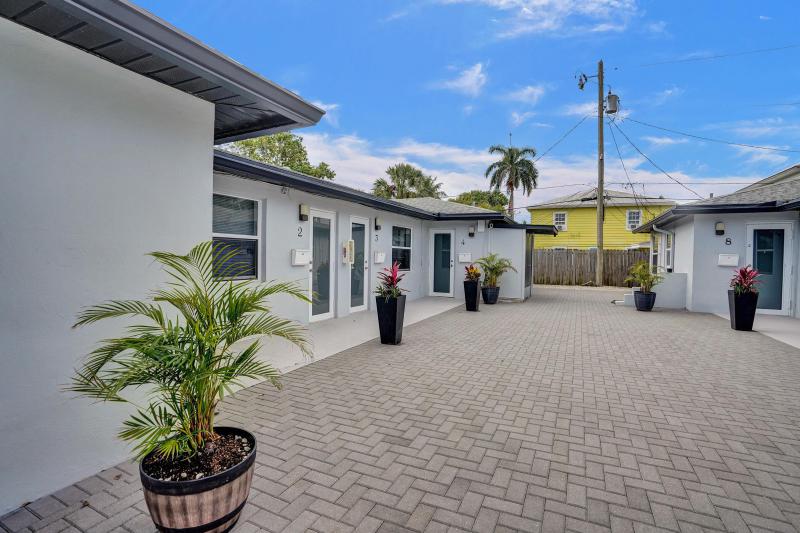 Duplex, Triplex and Fourplex Images