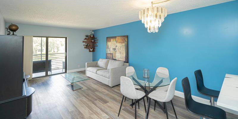  Condo & Townhome Photos