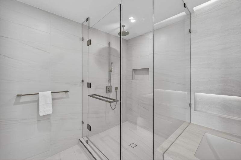  Condo & Townhome Photos