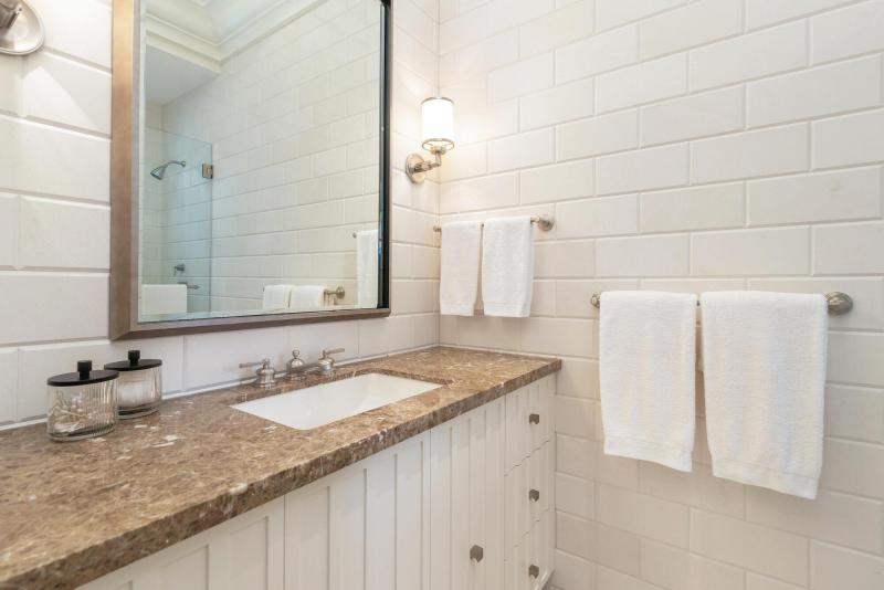  Single Family Homes Photo 15:  Palm Beach,  FL 33480