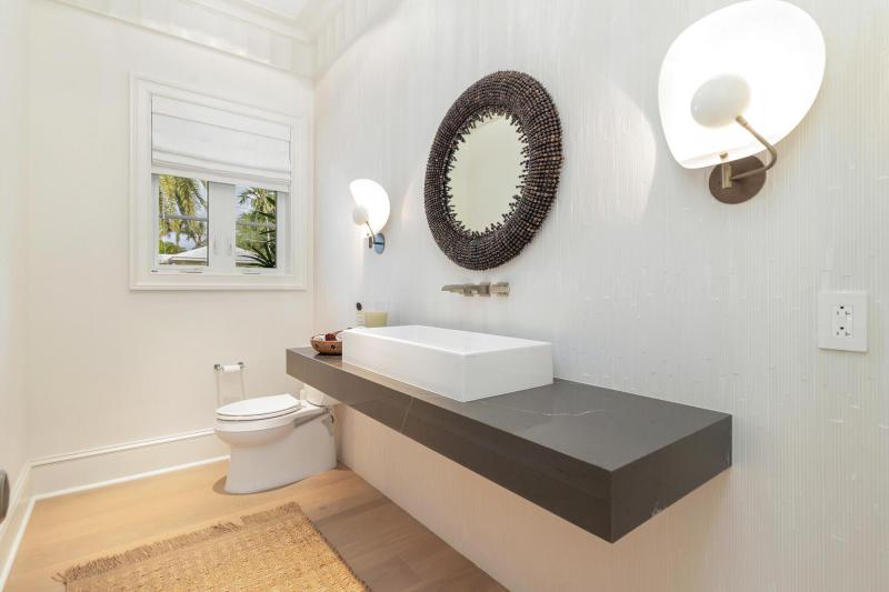  Single Family Homes Photo 22:  Palm Beach,  FL 33480