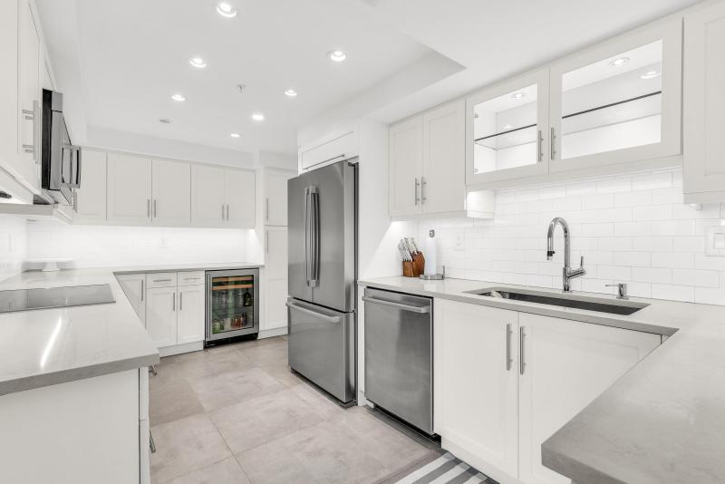  Condo & Townhome Photos