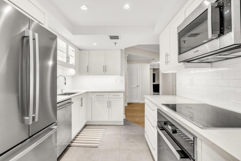  Condo & Townhome Photos