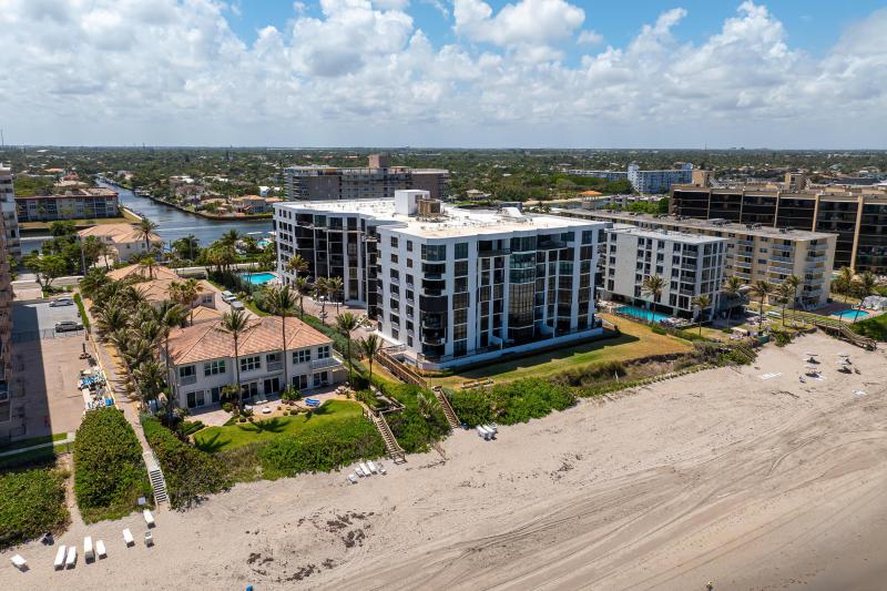  Condo & Townhome Photos