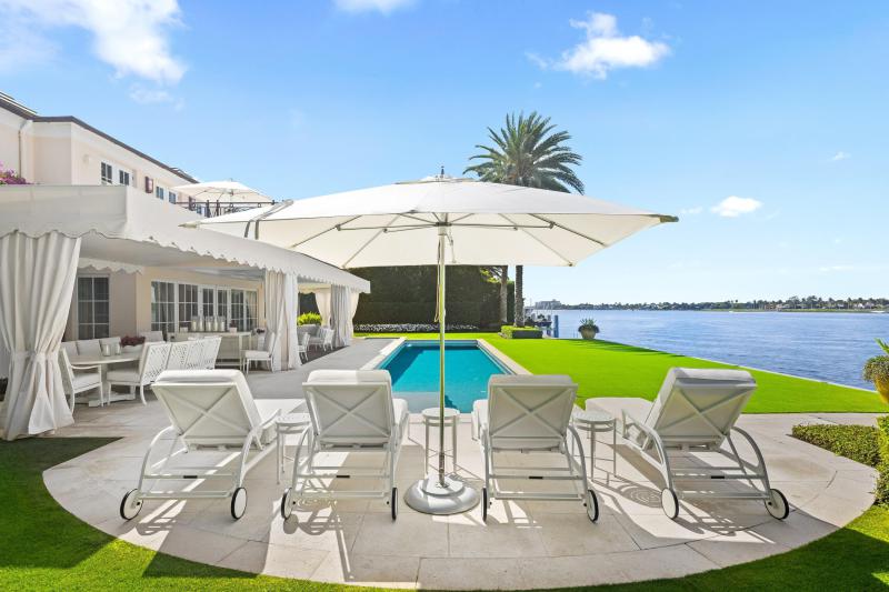  Single Family Homes Photo 20:  Palm Beach,  FL 33480