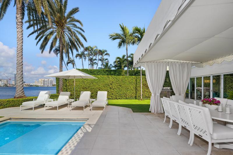  Single Family Homes Photo 25:  Palm Beach,  FL 33480